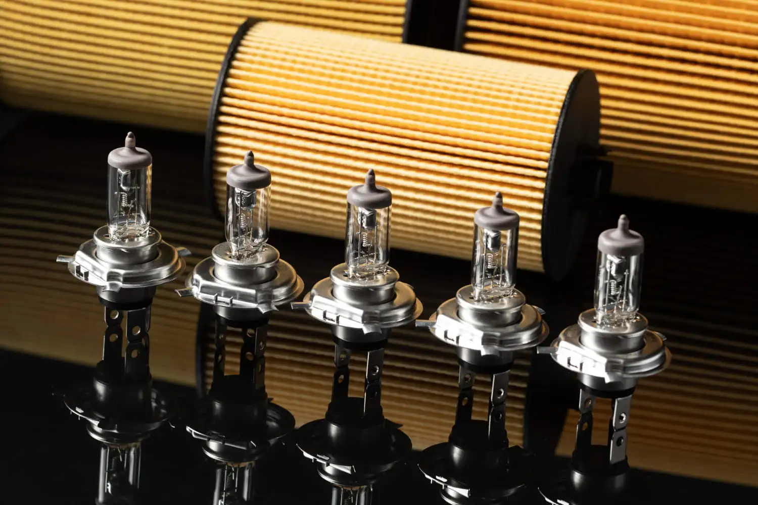 How many types of filters are used in hydraulics oil filters? 